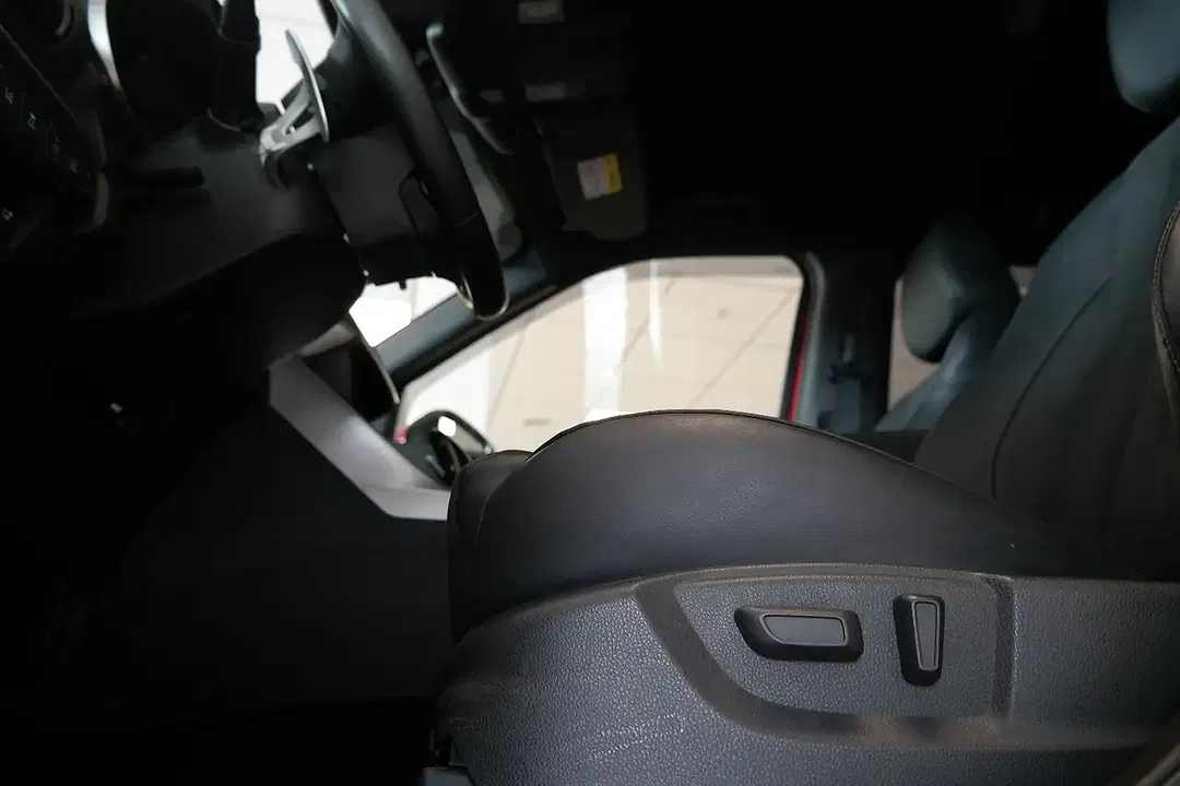 Mitsubishi Eclipse Cross PHEV Plus - Thumbnail 10