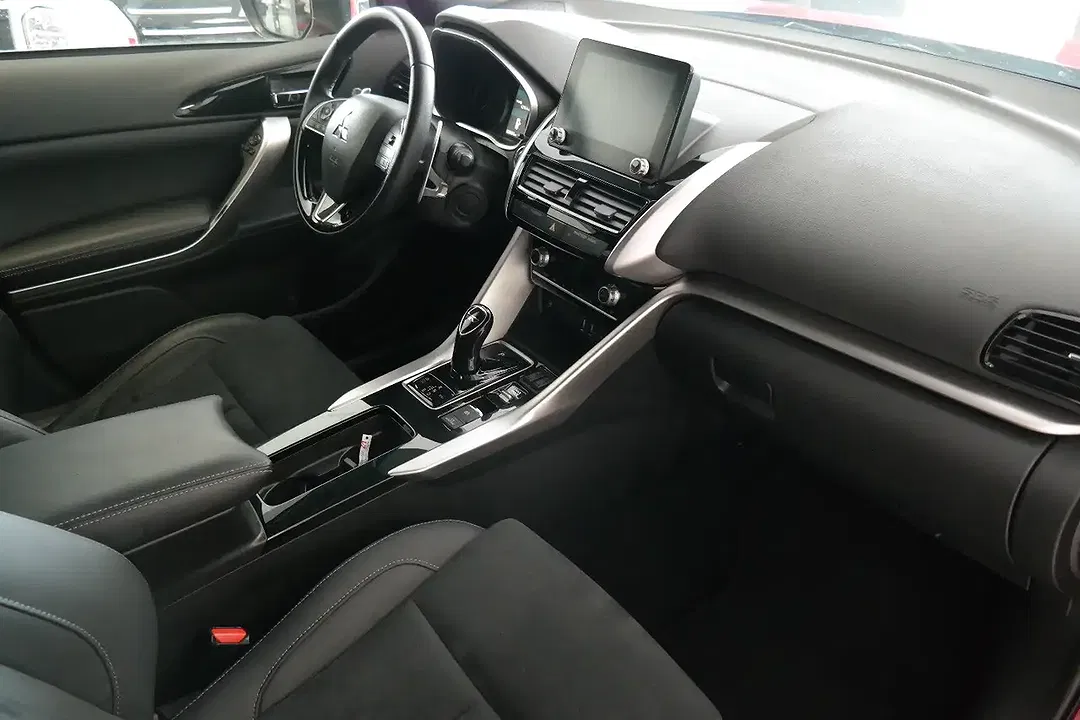 Mitsubishi Eclipse Cross PHEV Plus - Thumbnail 11