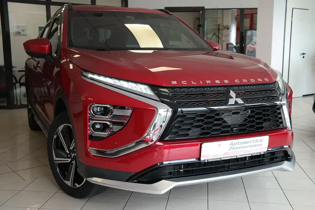 Mitsubishi Eclipse Cross PHEV Plus - Thumbnail 3