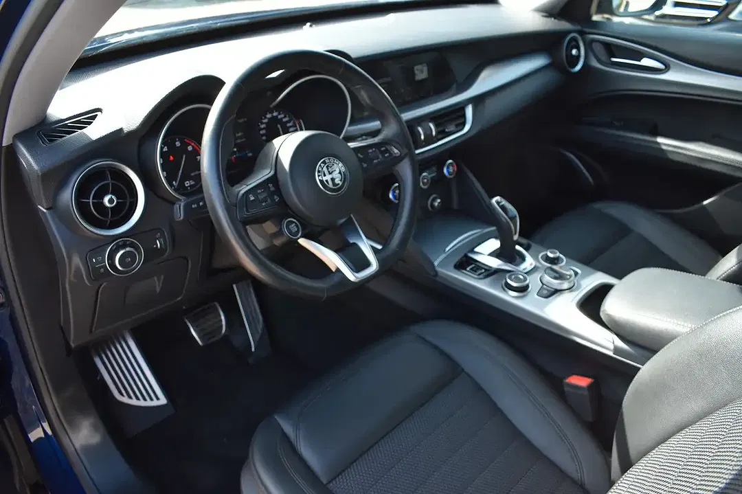 Alfa Romeo Stelvio Q4 Super - Thumbnail 10