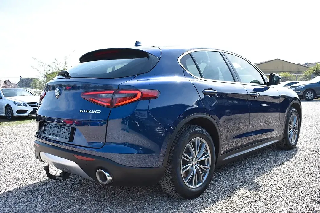 Alfa Romeo Stelvio Q4 Super - foto 2