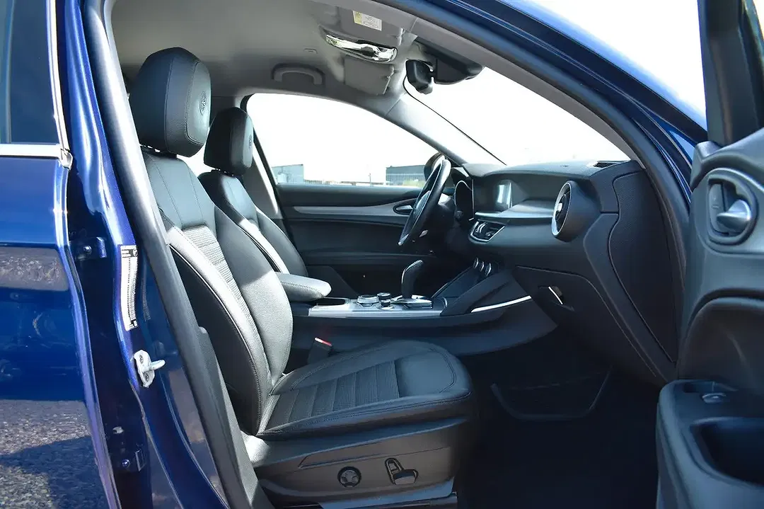 Alfa Romeo Stelvio Q4 Super - Thumbnail 8