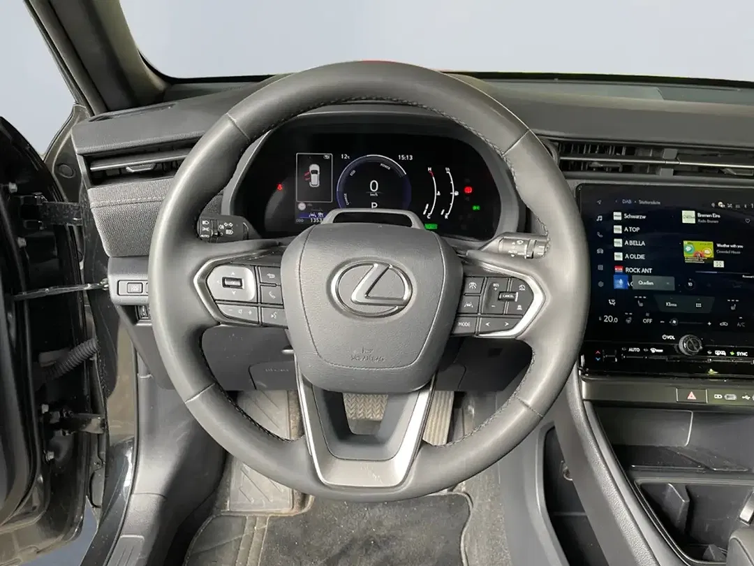 Lexus LBX - Thumbnail 13