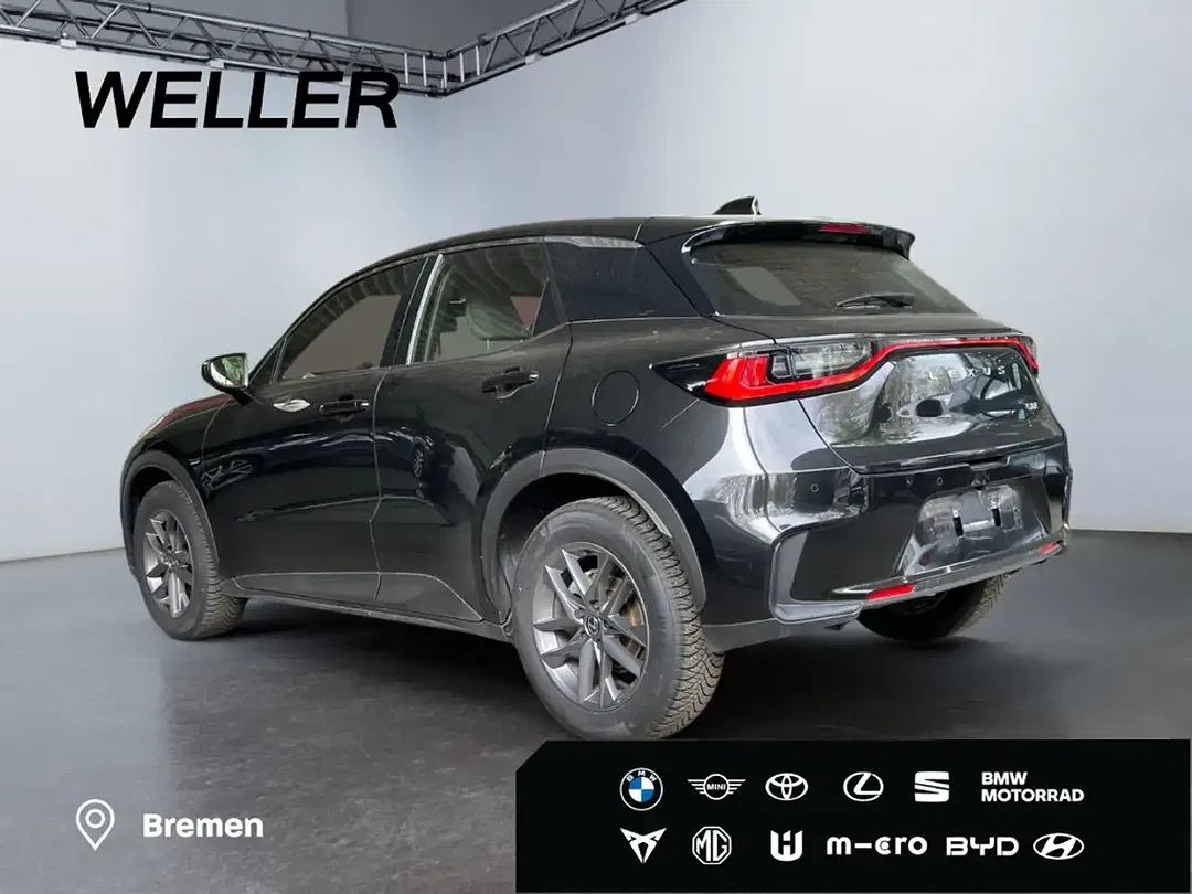 Lexus LBX - Thumbnail 7