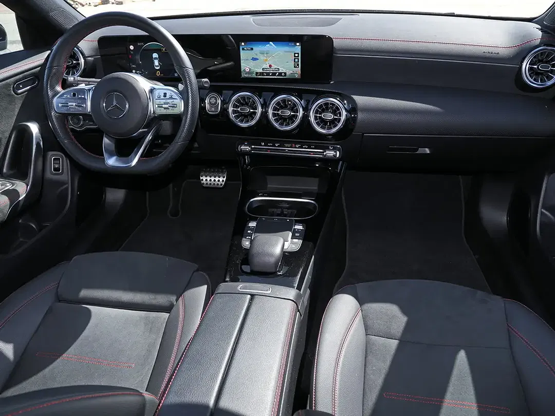 Mercedes-Benz CLA 220 AMG MBUX - Thumbnail 13