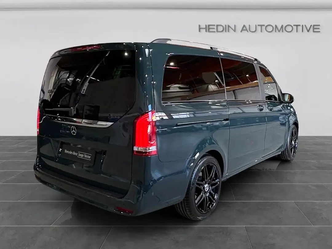 Mercedes-Benz V 300 AMG Night - Thumbnail 6