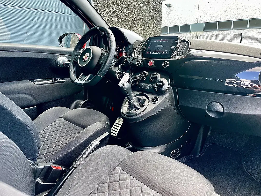 Abarth 595C 1.4 T-Jet - Thumbnail 10