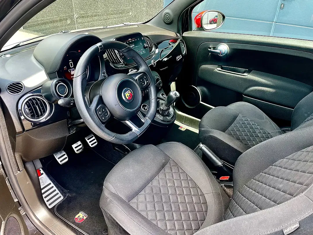 Abarth 595C 1.4 T-Jet - Thumbnail 13