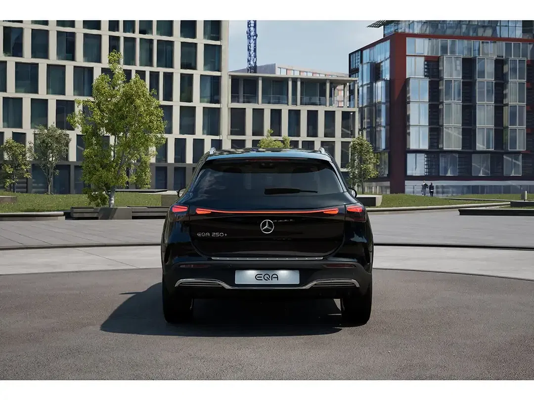 Mercedes-Benz EQA 250 AMG Sport - Thumbnail 12