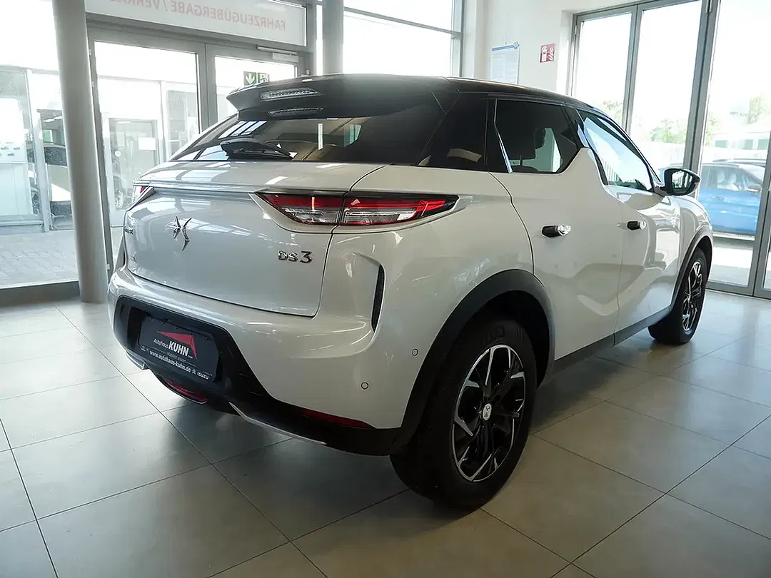 DS Automobiles DS 3 Crossback - Thumbnail 3