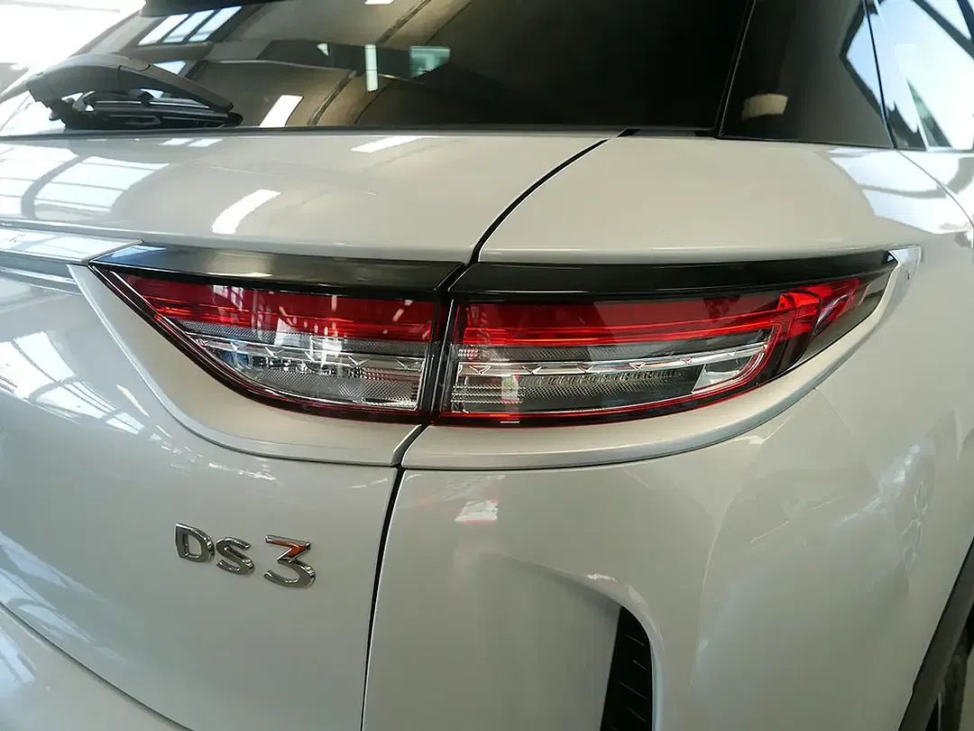 DS Automobiles DS 3 Crossback - Thumbnail 7