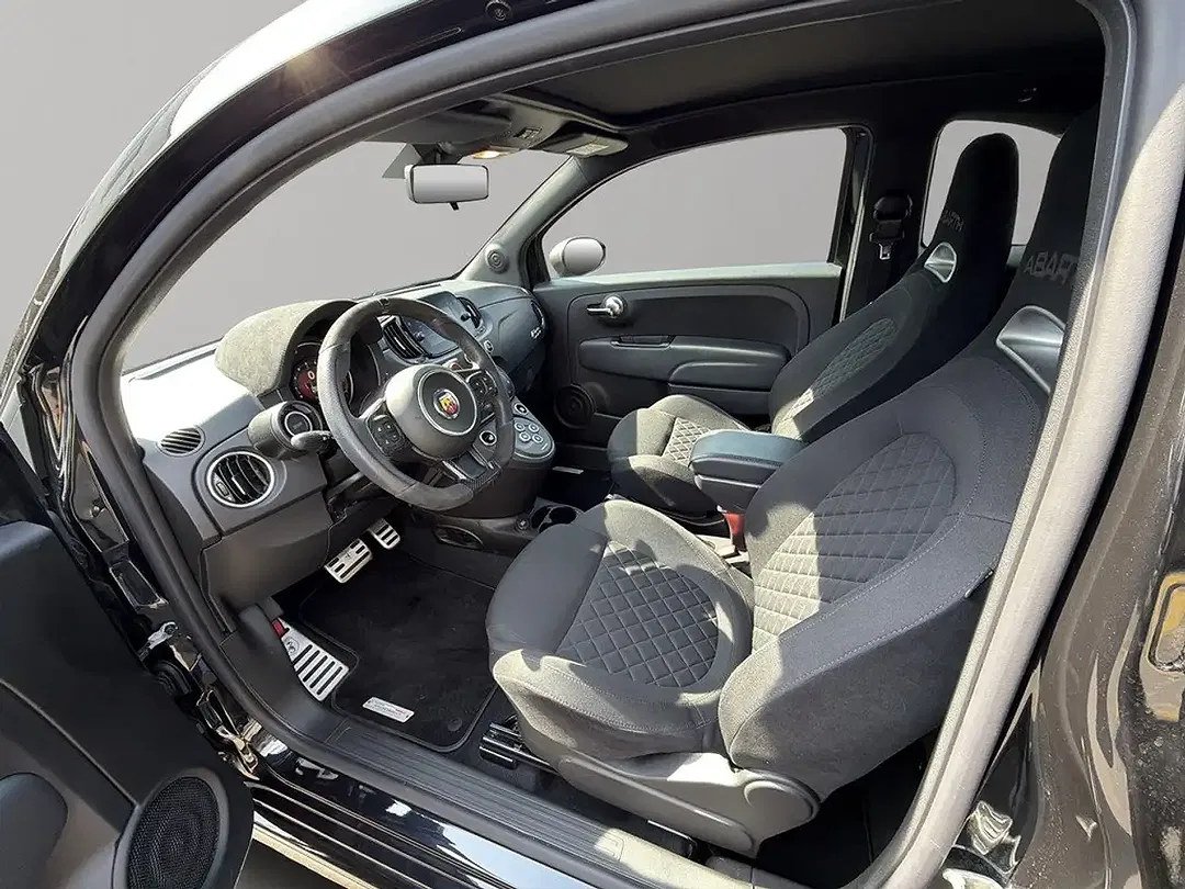 Abarth 695C - Thumbnail 11
