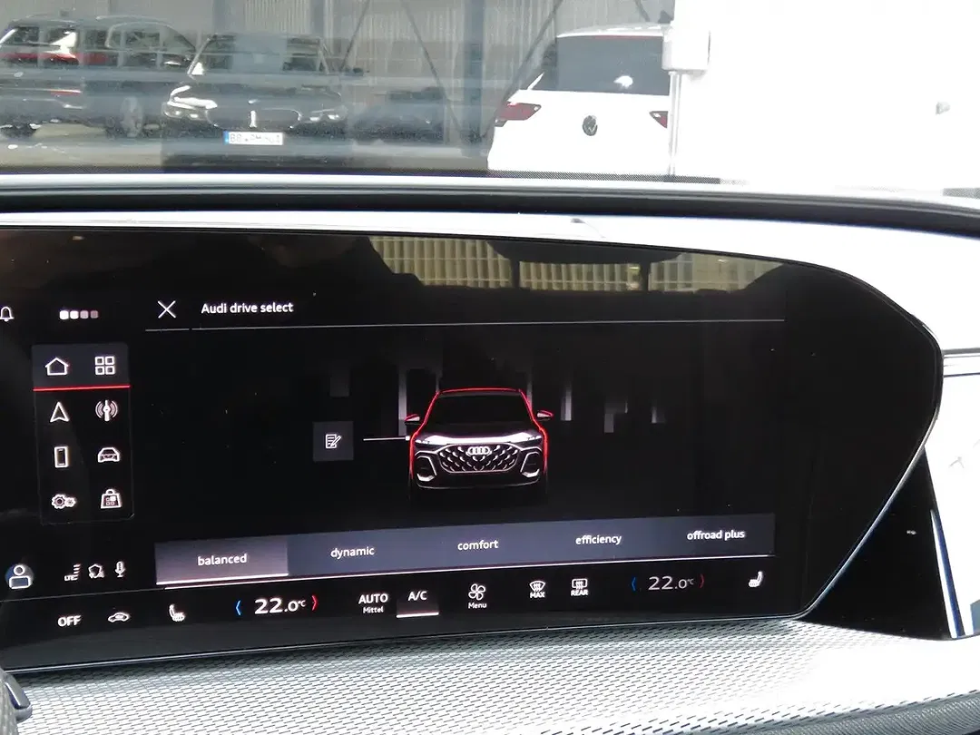 Audi Q5 TDI quattro Sportback S line - Thumbnail 10