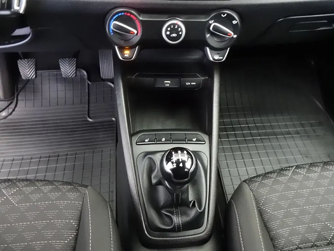 Kia Rio - Thumbnail 10