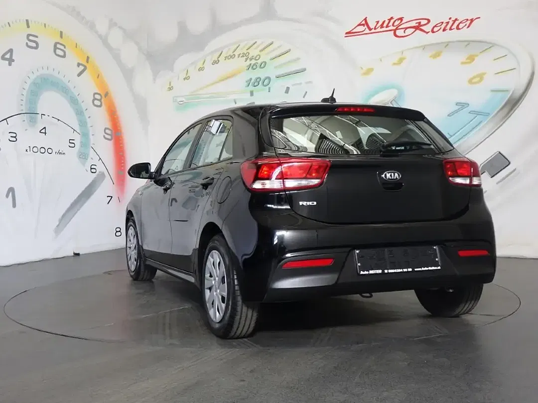 Kia Rio - Thumbnail 5
