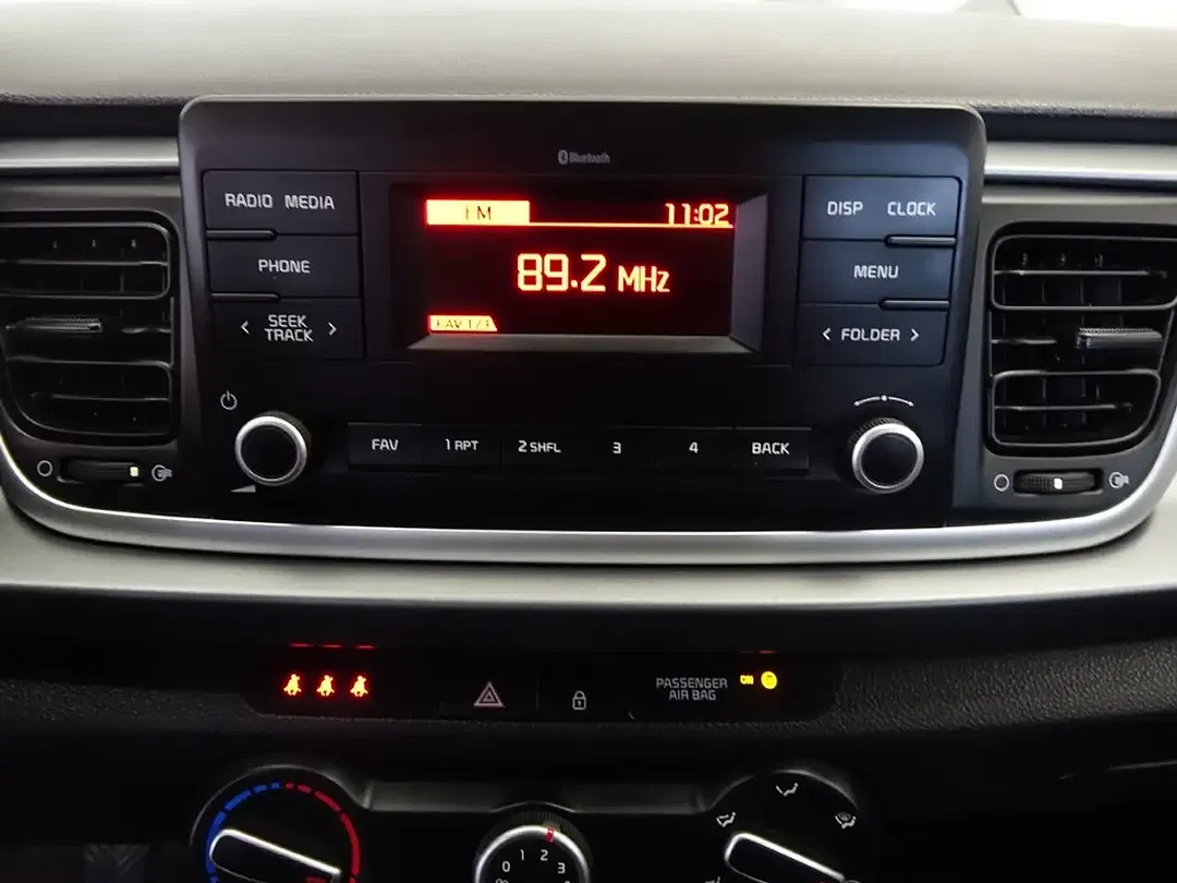 Kia Rio - Thumbnail 9