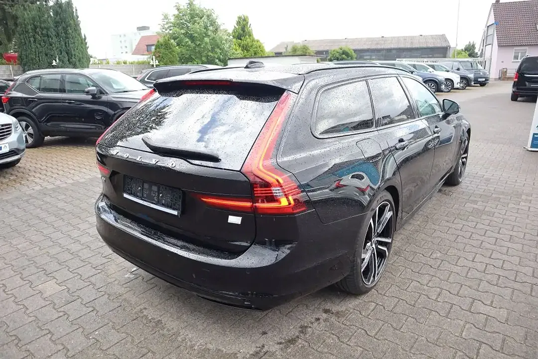 Volvo V90 T8 AWD Recharge Plus - Thumbnail 5