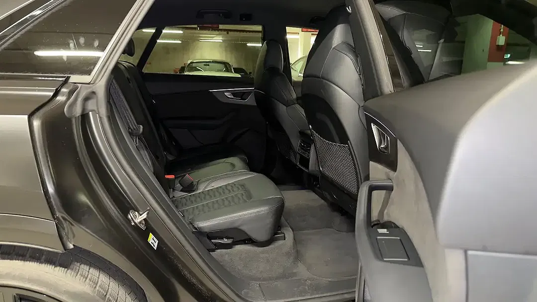 Audi RS Q8 4.0 TFSI quattro - Thumbnail 10