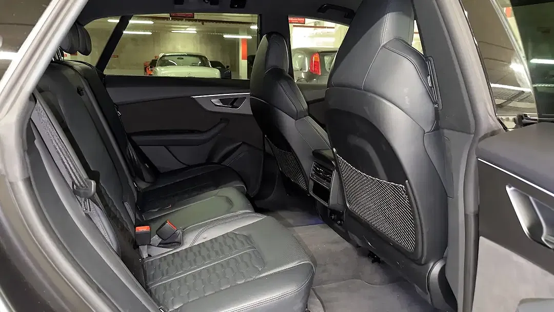 Audi RS Q8 4.0 TFSI quattro - Thumbnail 9