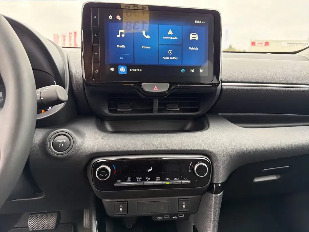 Toyota Yaris Hybrid Teamplayer - Thumbnail 12