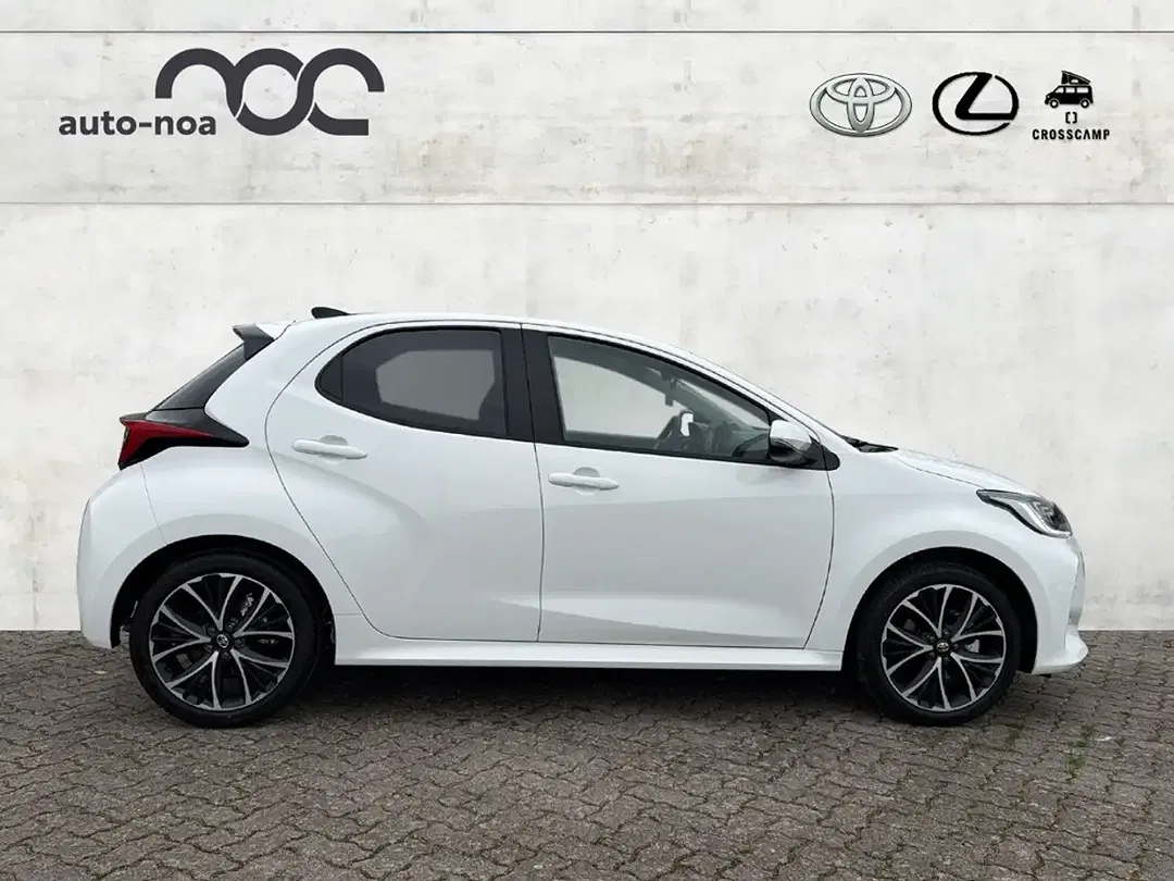 Toyota Yaris Hybrid Teamplayer - Thumbnail 3