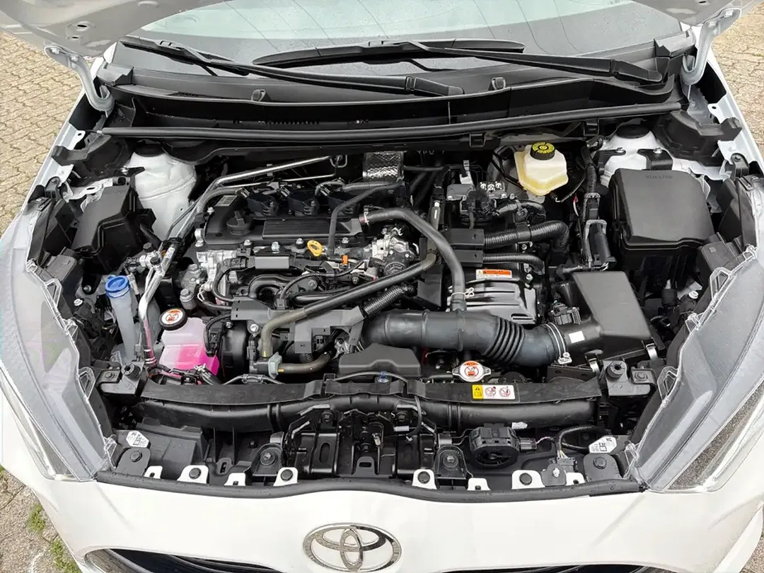 Toyota Yaris Hybrid Teamplayer - Thumbnail 7