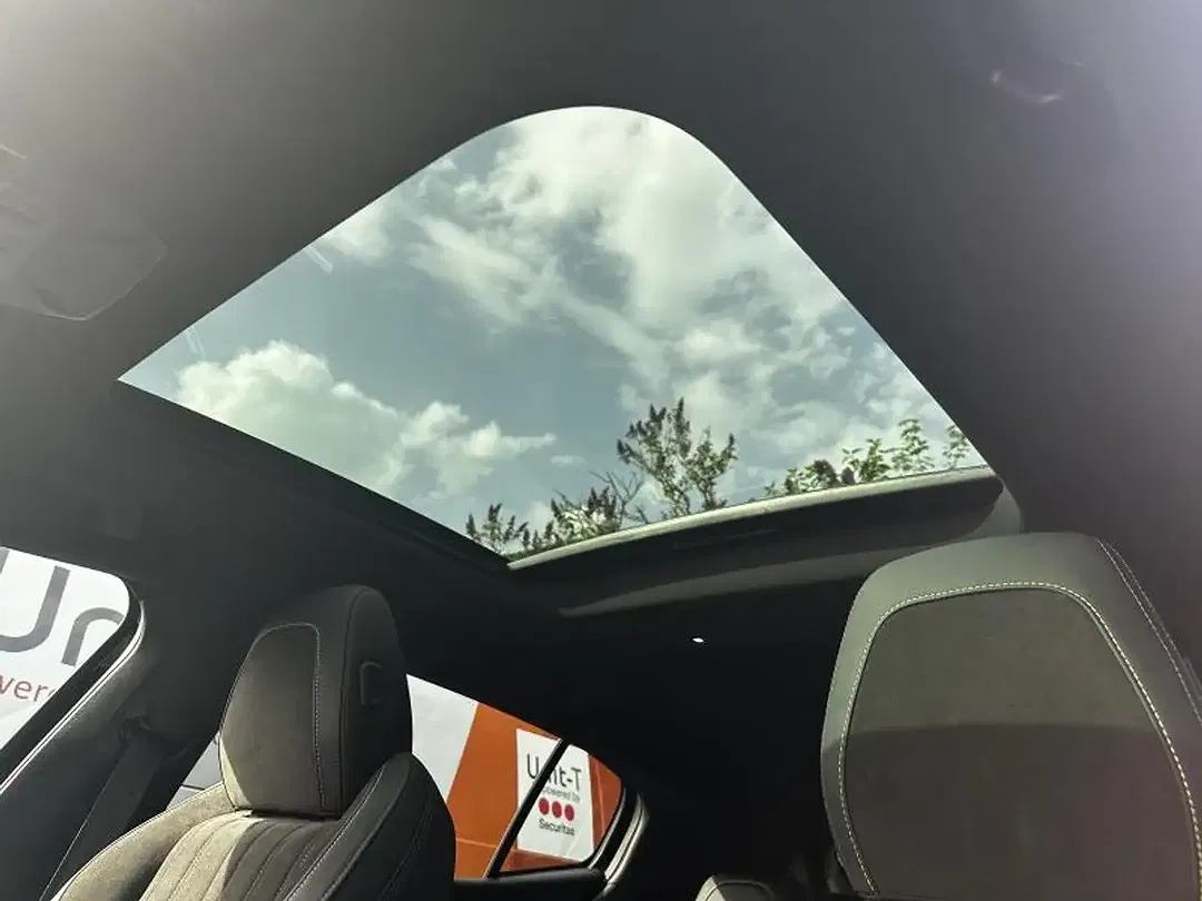 Peugeot 408 Hybrid GT - Thumbnail 18