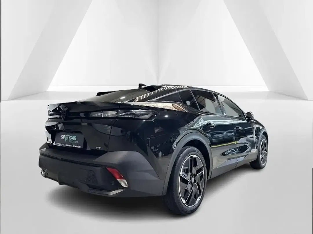 Peugeot 408 Hybrid GT - Thumbnail 3