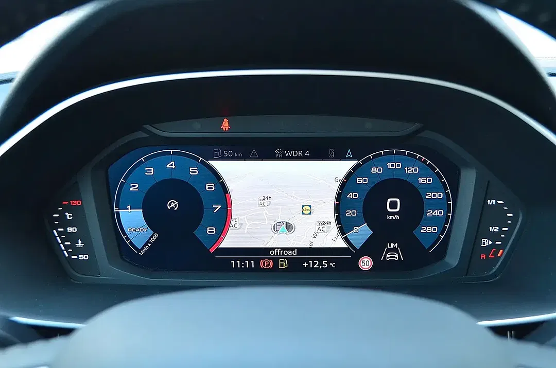 Audi Q3 35 TFSI - foto 8