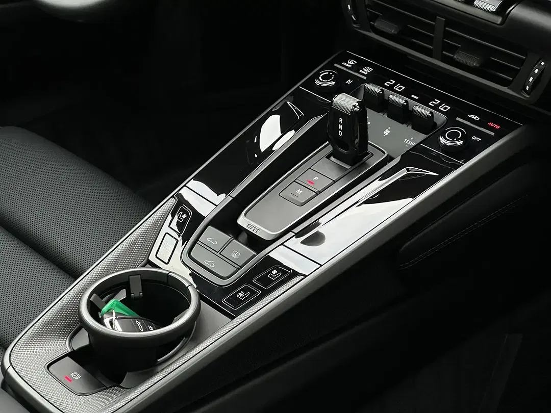 Porsche 992 Carrera S - Thumbnail 11