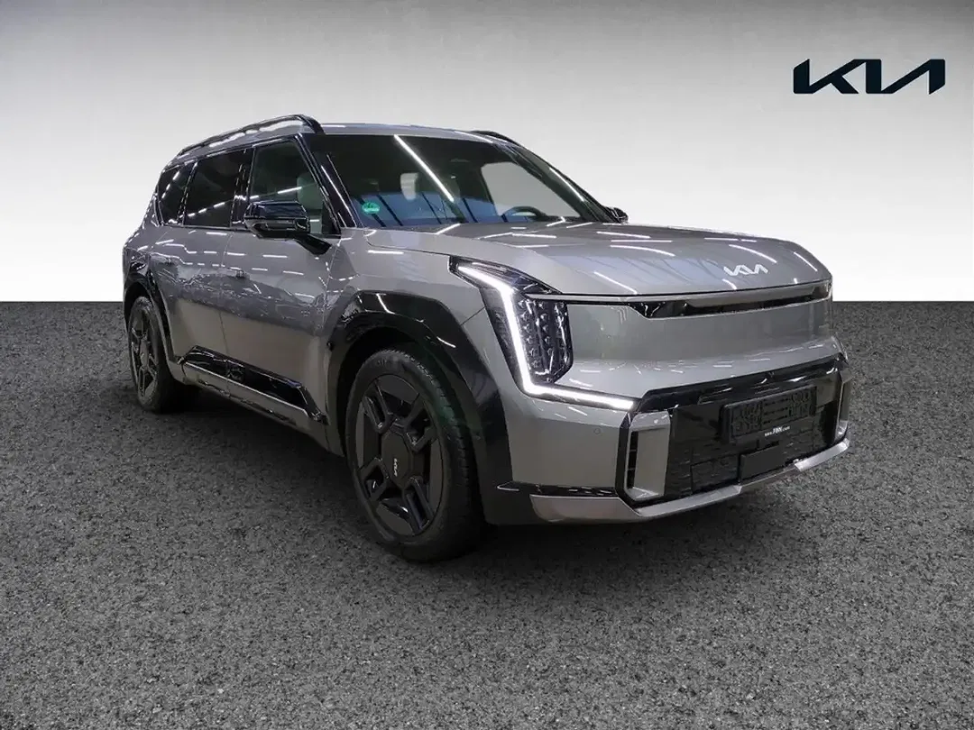 Kia EV9 AWD GT-Line Launch - Thumbnail 3