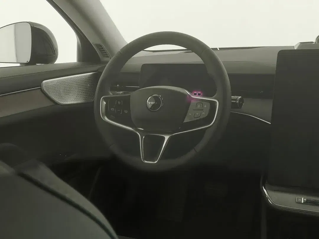 Volvo ES90 Extended Range Ultra - Thumbnail 3