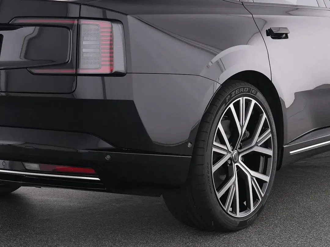 Volvo ES90 Extended Range Ultra - Thumbnail 8