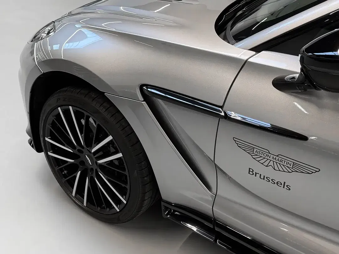 Aston Martin DBX 707 - Thumbnail 10