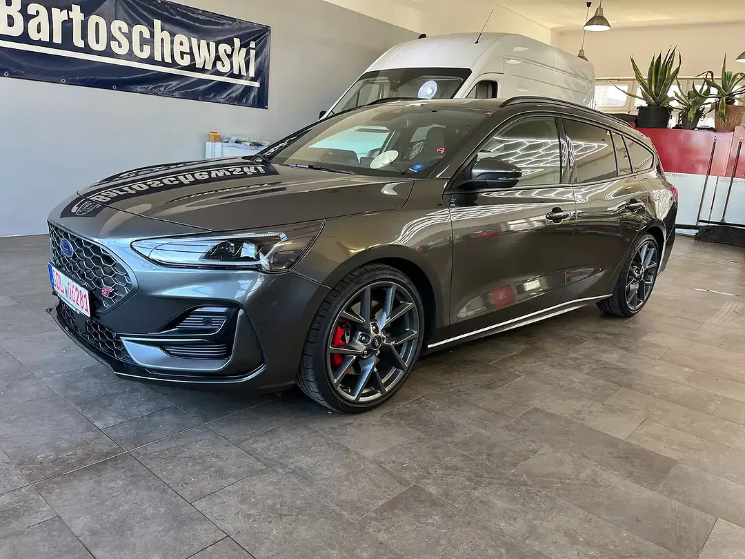 Ford Focus ST-Line - foto 1