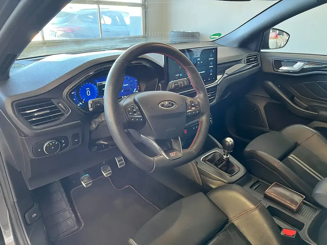 Ford Focus ST-Line - Thumbnail 7