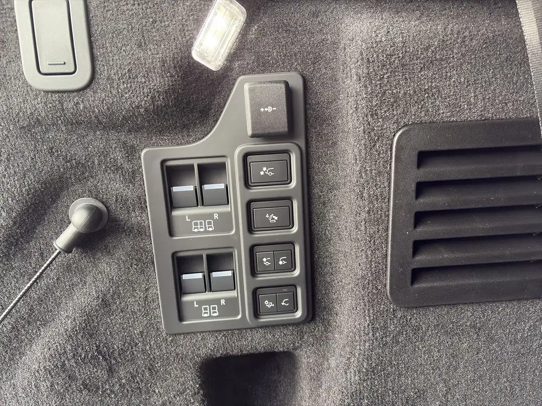 Land Rover Discovery D350 - Thumbnail 12