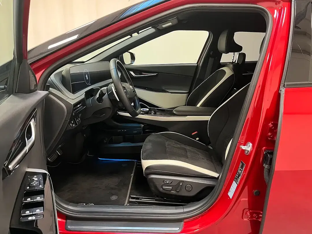Kia EV6 GT - Thumbnail 8