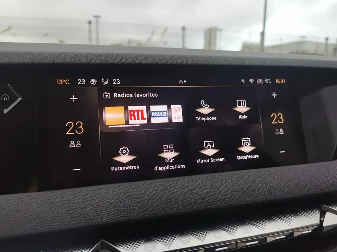 DS Automobiles DS 4 - Thumbnail 10