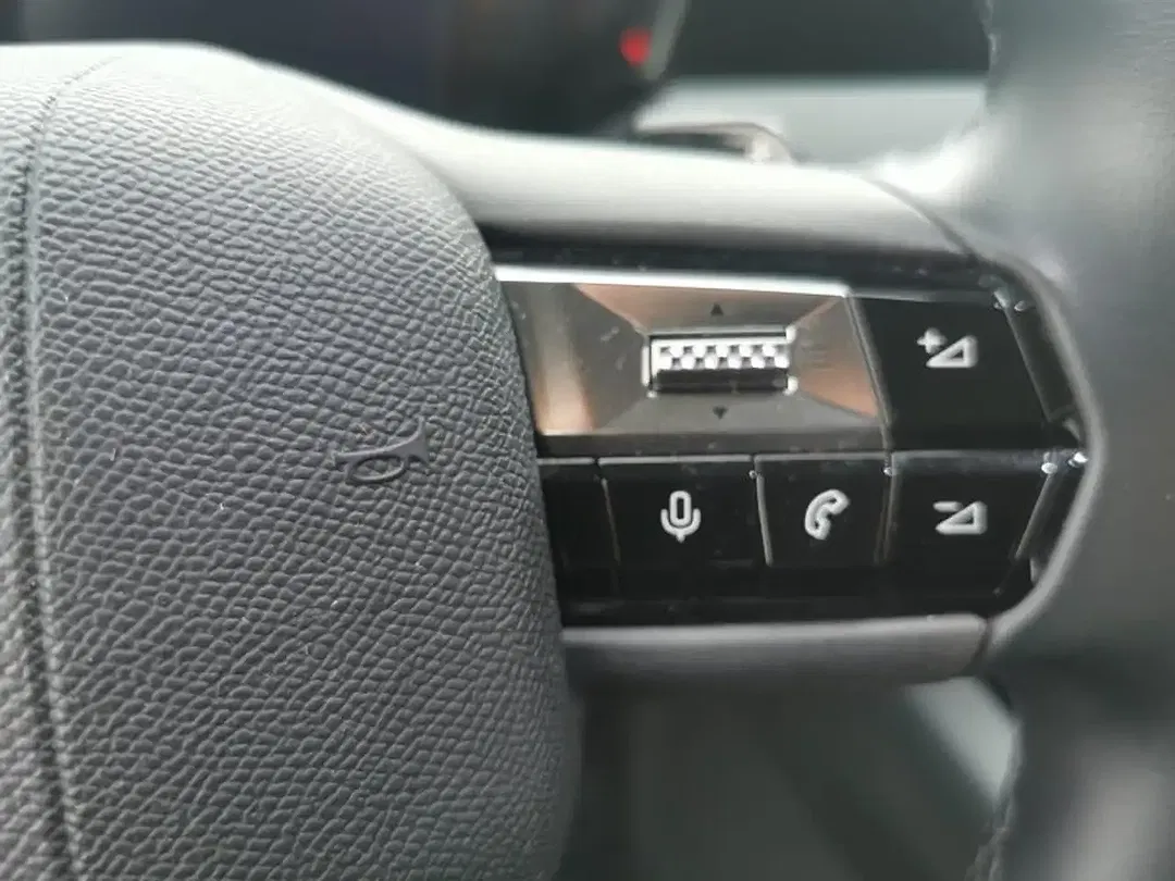 DS Automobiles DS 4 - foto 15