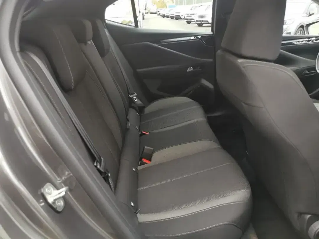 DS Automobiles DS 4 - Thumbnail 8