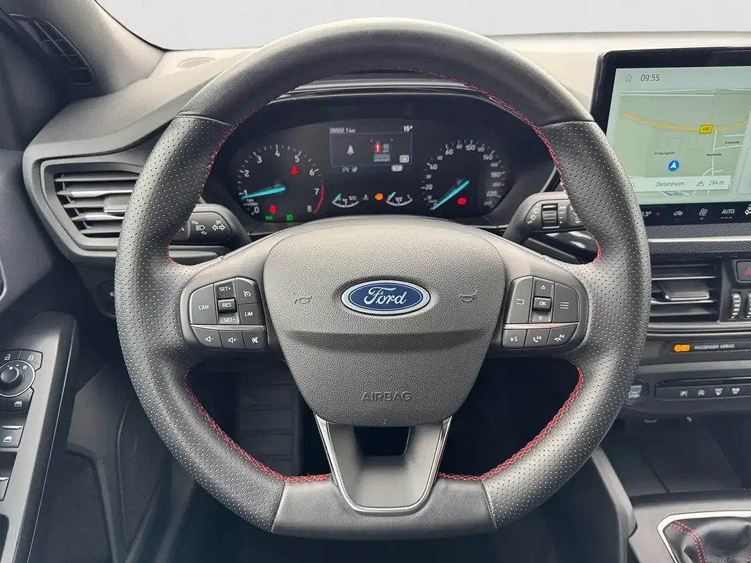 Ford Focus ST-Line - Thumbnail 13