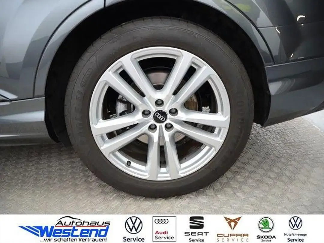 Audi Q7 50 TDI quattro Matrix LED S line - Thumbnail 5