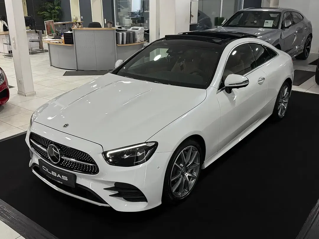 Mercedes-Benz E 220 9G-TRONIC AMG Line - foto 1