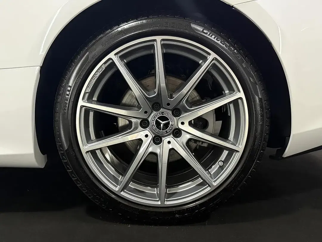 Mercedes-Benz E 220 9G-TRONIC AMG Line - foto 15