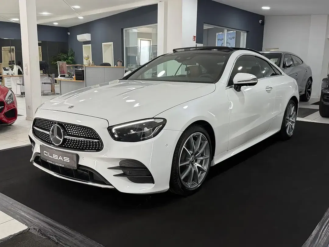 Mercedes-Benz E 220 9G-TRONIC AMG Line - Thumbnail 5