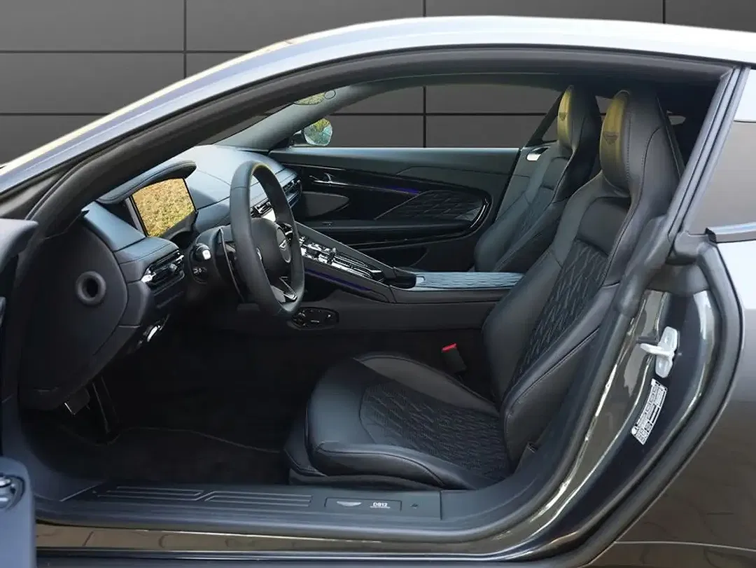 Aston Martin DB12 Coupe - Thumbnail 13