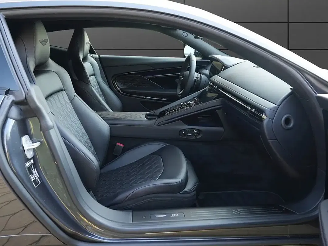 Aston Martin DB12 Coupe - Thumbnail 14