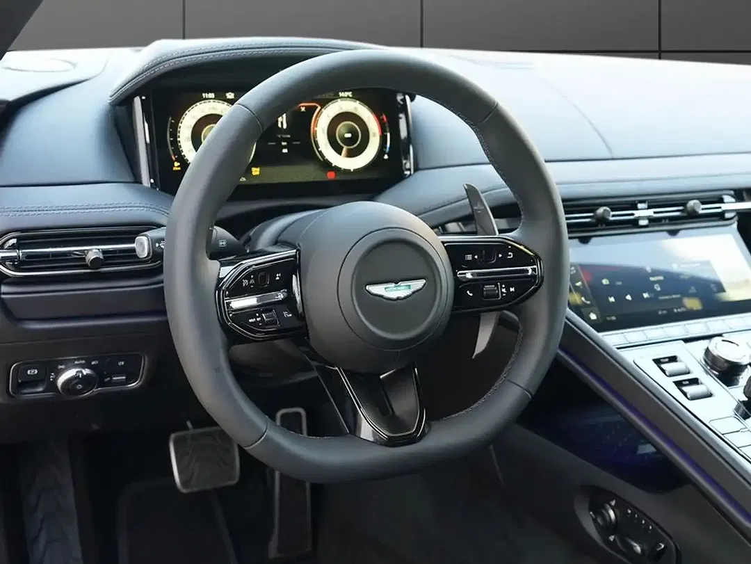 Aston Martin DB12 Coupe - Thumbnail 3