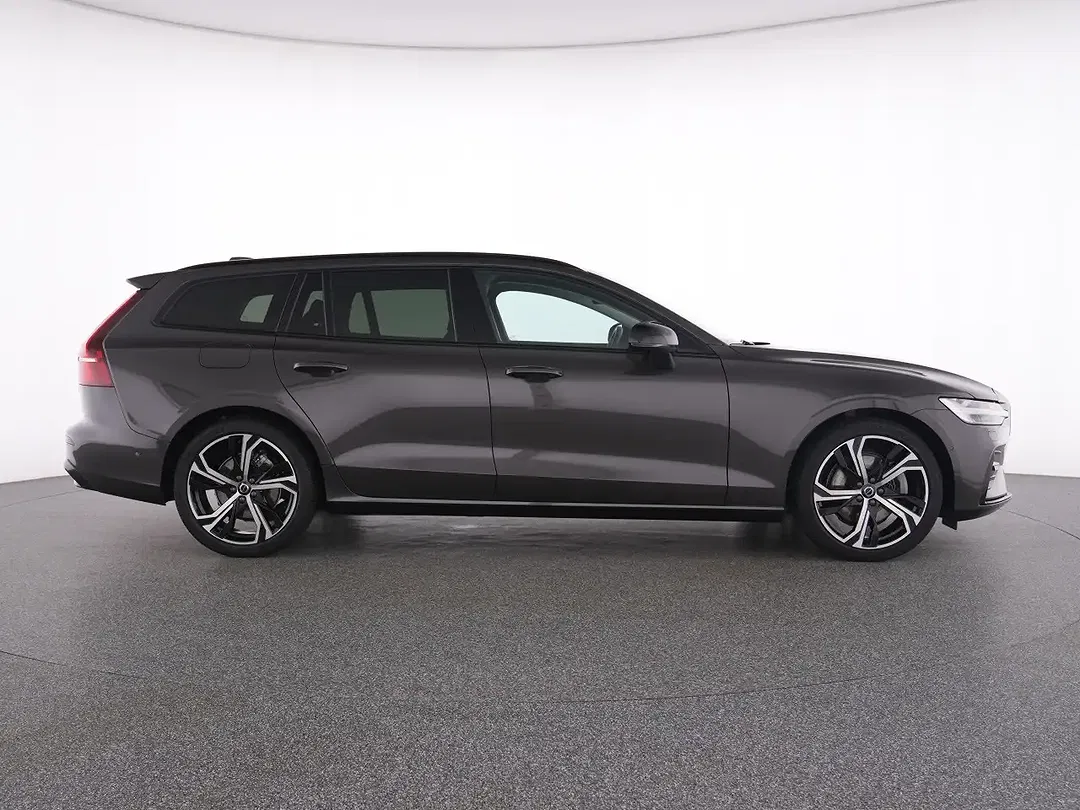 Volvo V60 B4 Plus Dark - Thumbnail 11